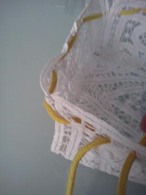 ♥ ♥ ♥ CESTA HECHA CON TAPETITOS DE HILO