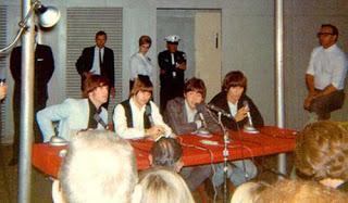 50 Años: 28 Ago. 1965 - Conferencia Balboa Stadium - San Diego, California