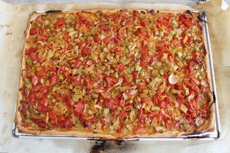 Video receta: Como hacer masa fácil y rápida para cocas y coca de trampó