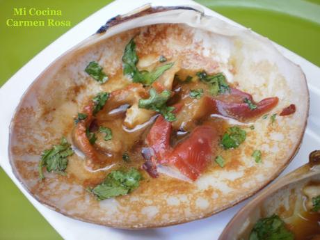 CONCHAS FINAS DE MALAGA A LA PLANCHA CON LIMA Y CILANTRO