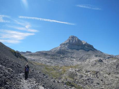 Pico Anie (2.504 m) desde la Piedra de San Martín (Navarra)