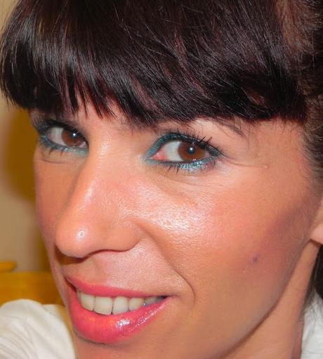 Blanco y turquesa (Look y outfit)