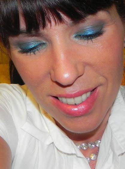 Blanco y turquesa (Look y outfit)