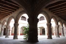 ¿Qué significa soñar con un convento? sueño con un convento