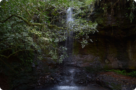 El Salto Encantado, obra de arte que la naturaleza nos regala, merece ser apreciada cuando el sol se esconde.