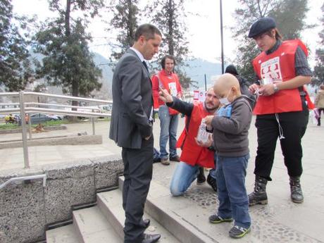 Actores y rostros de TV se tomaron las calles como voluntarios de la #ColectaNacional de #FundaciónNuestrosHijos