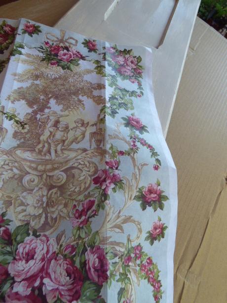 Decorando la contraventana....