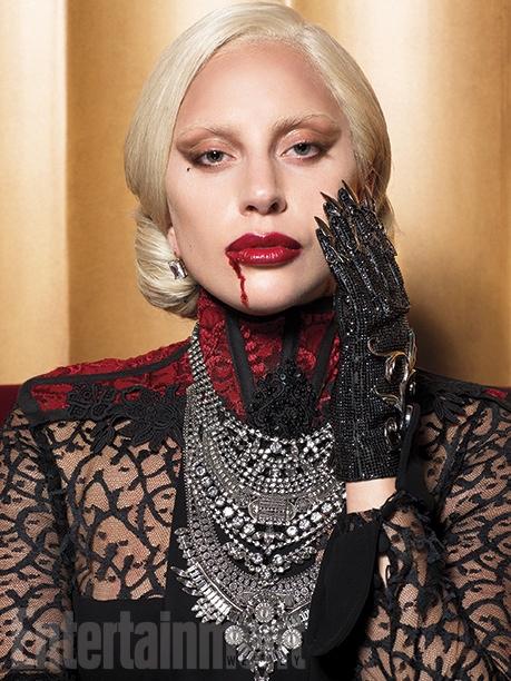 Lady Gaga luce muy vampírica para la sesión de Entertaiment Weekly