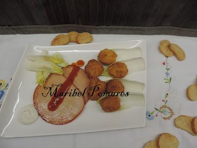 Lomos de pechuga de pavo con bolitas de patata.