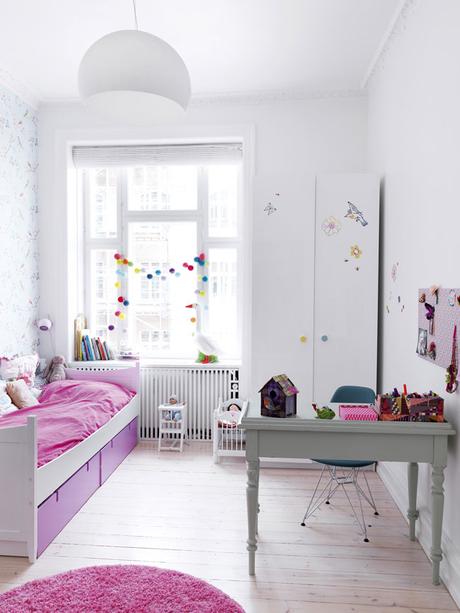 Inspiración Deco: Un piso nórdico, luminoso y lleno de toques de color