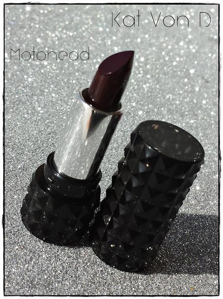 Review labiales Studded Kiss Lipstick de Kat Von D.