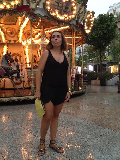 BLACK, THAT´S ALL.-