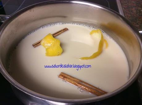 Tarta de galletas con lacasitos, kit kat y m&m's Tarta de galletas con lacasitos, kit kat y m&m's