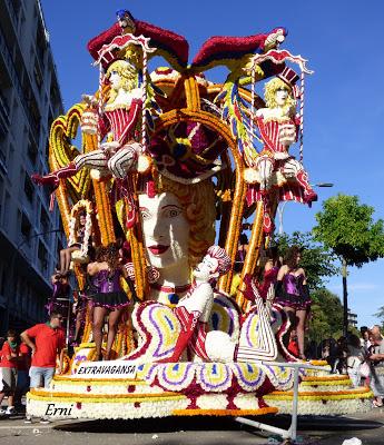 LA GRAN BATALLA DE FLORES DE LAREDO 2015