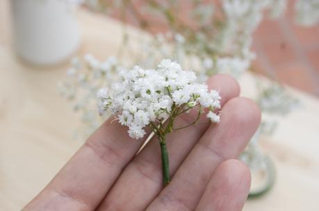 Decorar en familia - Diy diadema de paniculata para niña7