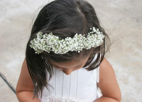 Decorar en familia - Diy diadema de paniculata para niña11