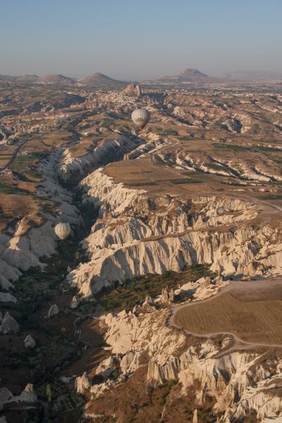 Love valley y Uchisar desde el globo. Foto: Sara Gordón