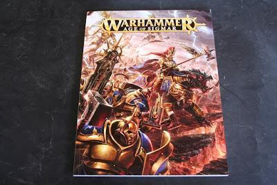 Libro de trasfondo y Warscrolls de Warhammer: Age of Sigmar Libro de trasfondo y Warscrolls de Warhammer: Age of Sigmar
