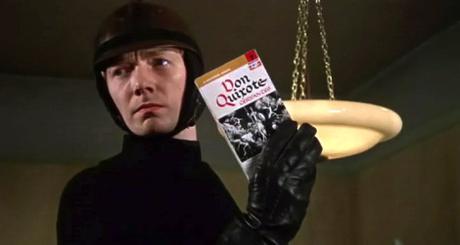 Prohibido leer Fotograma del film Fahrenheit 451 de François Truffaut.