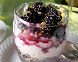 Queso ricota y moras al limoncello