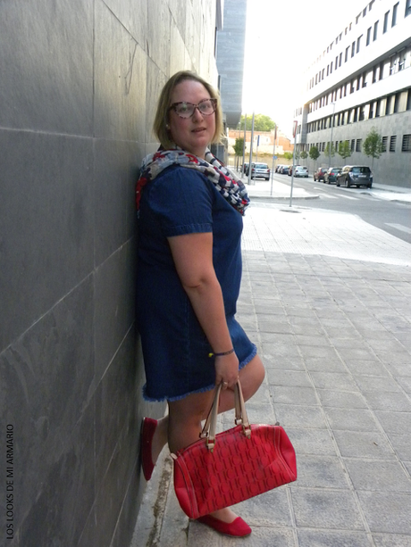 portada-los-looks-de-mi-armario-little-denim-dress-vestido-vaquero-ASOS-look-outfit-talla-grande-mujer-real-mujer-curvy-plus-size-vaquero-denim-jeans-combinacion-rojo-y-jeans portada-los-looks-de-mi-armario-little-denim-dress-vestido-vaquero-ASOS-look-outfit-talla-grande-mujer-real-mujer-curvy-plus-size-vaquero-denim-jeans-combinacion-rojo-y-jeans