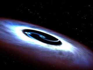 Un nuevo objeto cósmico: el agujero negro binario.