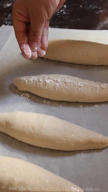 Baguette con semillas y mantequilla chocoframbuesa y menta