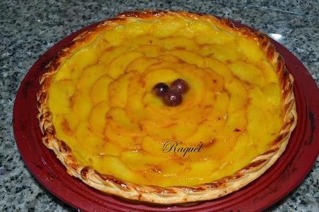 Tarta de Hojaldre con Crema Pastelera y Melocotón