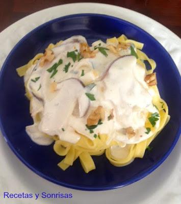 TAGLIATELLE CON SALSA DE CEPS Y NUECES