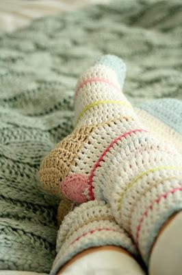 2358.- Calcetines de crochet.
