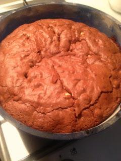 BROWNIE DE CHOCOLATE Y AVELLANAS