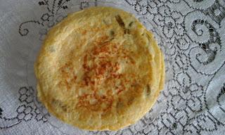 TORTILLA DE PATATA CON CALABACÍN Y PIMIENTO VERDE