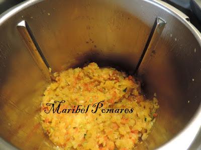 Pisto con cebolla, pimiento, ajo, calabacin y calabaza.