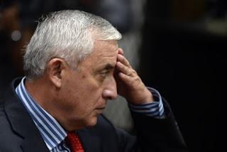 Cantan prisión provisional a expresidente Pérez Molina.