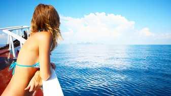 Navegar en barco por aguas tranquilas