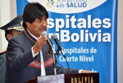 Evo Morales despidió a médicos que cursarán especialidades en Cuba