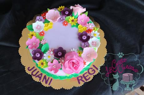 TARTA FONDANT CON FLORES