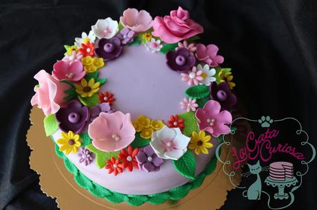 TARTA FONDANT CON FLORES