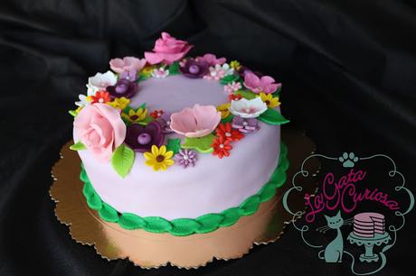 TARTA FONDANT CON FLORES