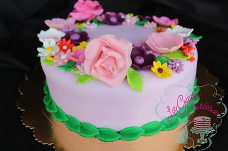 TARTA FONDANT CON FLORES
