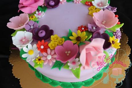 TARTA FONDANT CON FLORES