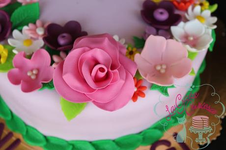 TARTA FONDANT CON FLORES
