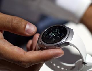 Un vistazo al Samsung Gear S2, un reloj en el que todo es nuevo