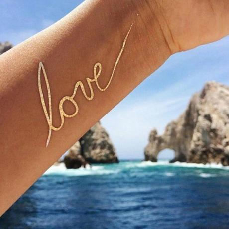 Luce tatuajes temporales metálicos Tatuaje temporal metálico dorado con motivo love