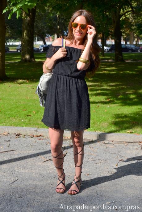 VESTIDO DE ENCAJE OFF THE SHOULDERS