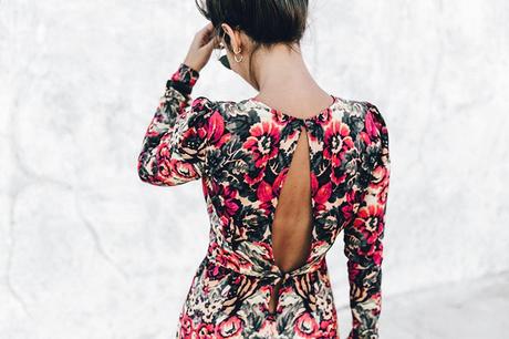 Los_Angeles-Sam_And_Lavi_Dress-Floral_Print-Lace_Up_Sandals-Chanel_Vintage_Bag-Outfit-Street_Style-Collage_Vintage-17