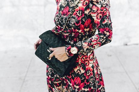 Los_Angeles-Sam_And_Lavi_Dress-Floral_Print-Lace_Up_Sandals-Chanel_Vintage_Bag-Outfit-Street_Style-Collage_Vintage-7