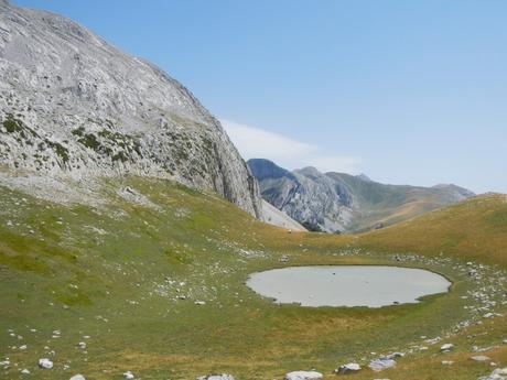 Ruta circular al ibón de Ezkaurri desde Isaba (Navarra)