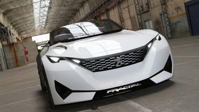Peugeot presenta su nuevo vehículo eléctrico Fractal.