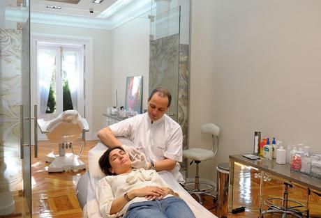 Dr Moisés Amselem: El Hombre Al Que Aman Las Mujeres